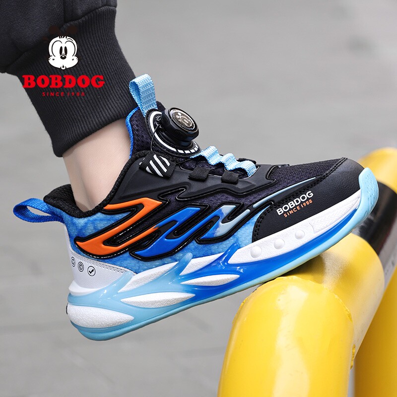 巴布豆童鞋男童运动鞋2026春秋新款中大童网面透气儿童轻便跑步鞋