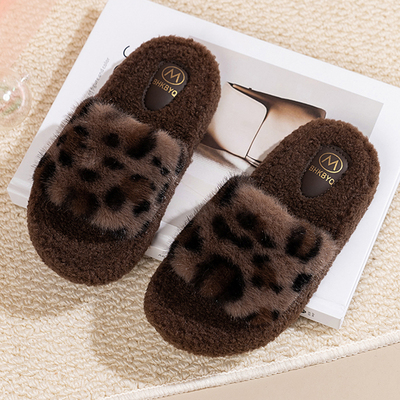 2025儿童豹纹拖鞋冬季新款女童外穿防滑棉拖小学生室内厚底毛毛鞋