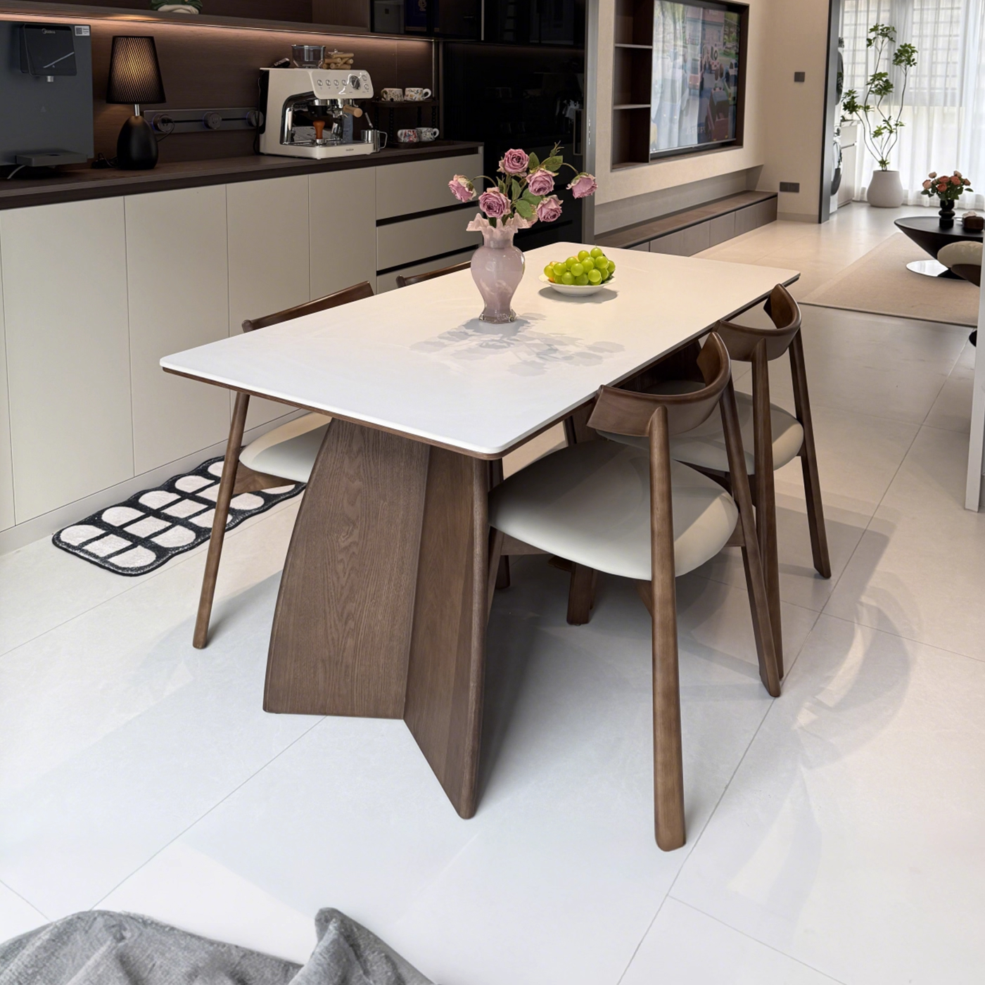 2025新款现代简约岩板餐桌