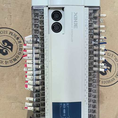 议价信捷PLC XC3-48R-E，配件，成色非常漂亮，功能可维修