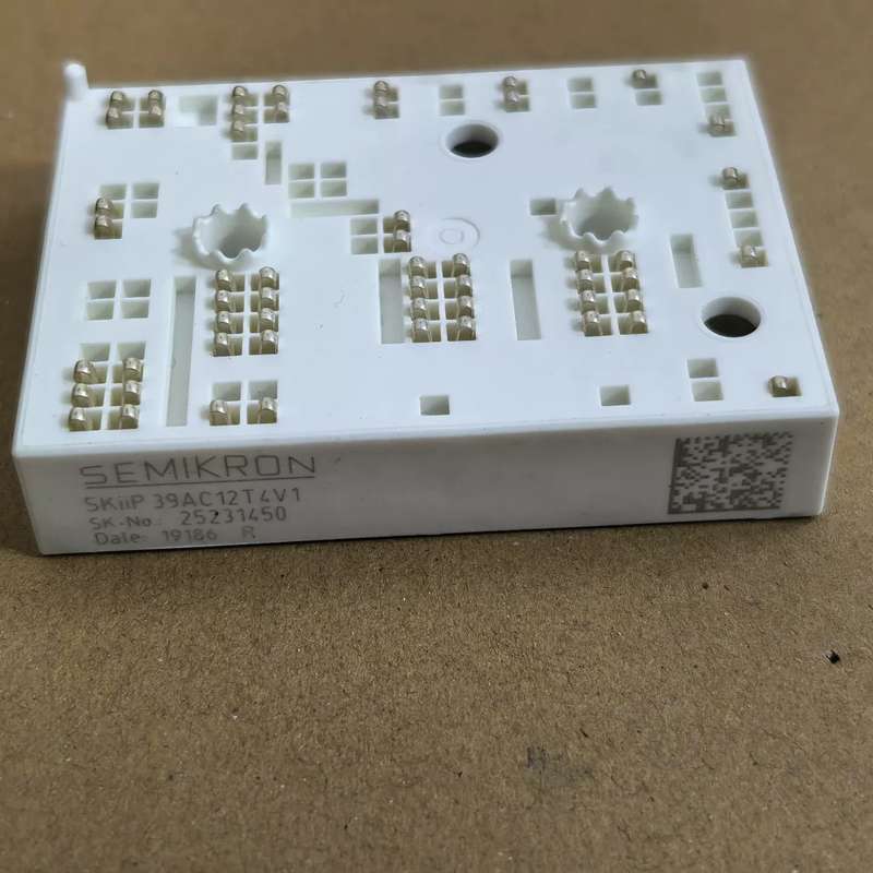 议价SKiiP39AC12T4V1 SEMIKRON模块 未可维修 - 实物图