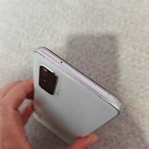 目测纯原装无修IQOO Neo5 活力版  高通骁龙870处理器 畅玩游戏