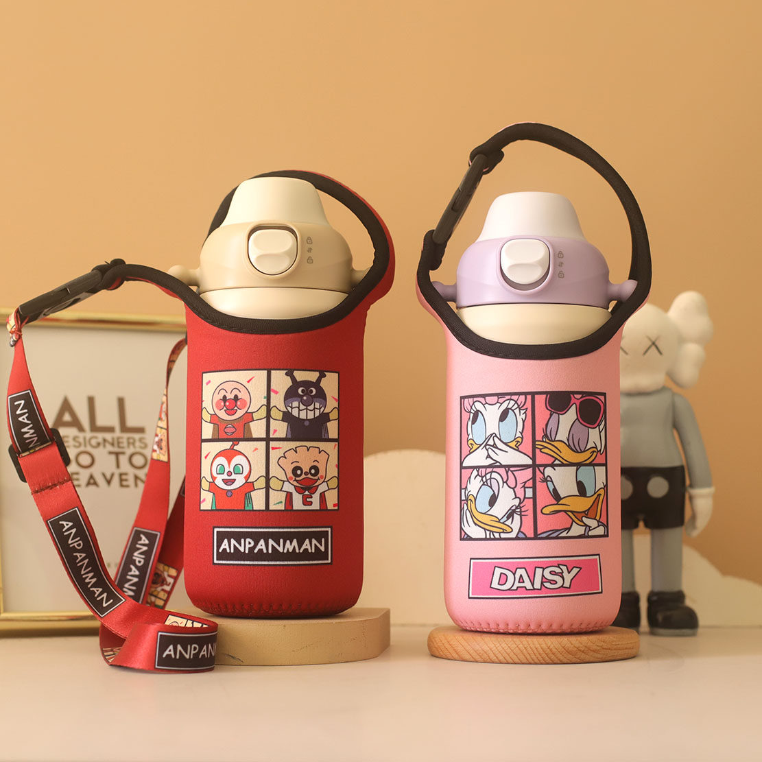时尚卡通水杯出行便携杯套图同款550ML儿童保温杯手提斜挎保护套,餐饮具,杯套,淘宝优惠券,粉丝福利购,淘宝优惠卷