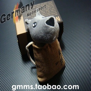 奔驰宝马保时捷高档汽车专用东郭狼竹炭包除味除甲醛摆件饰品公仔