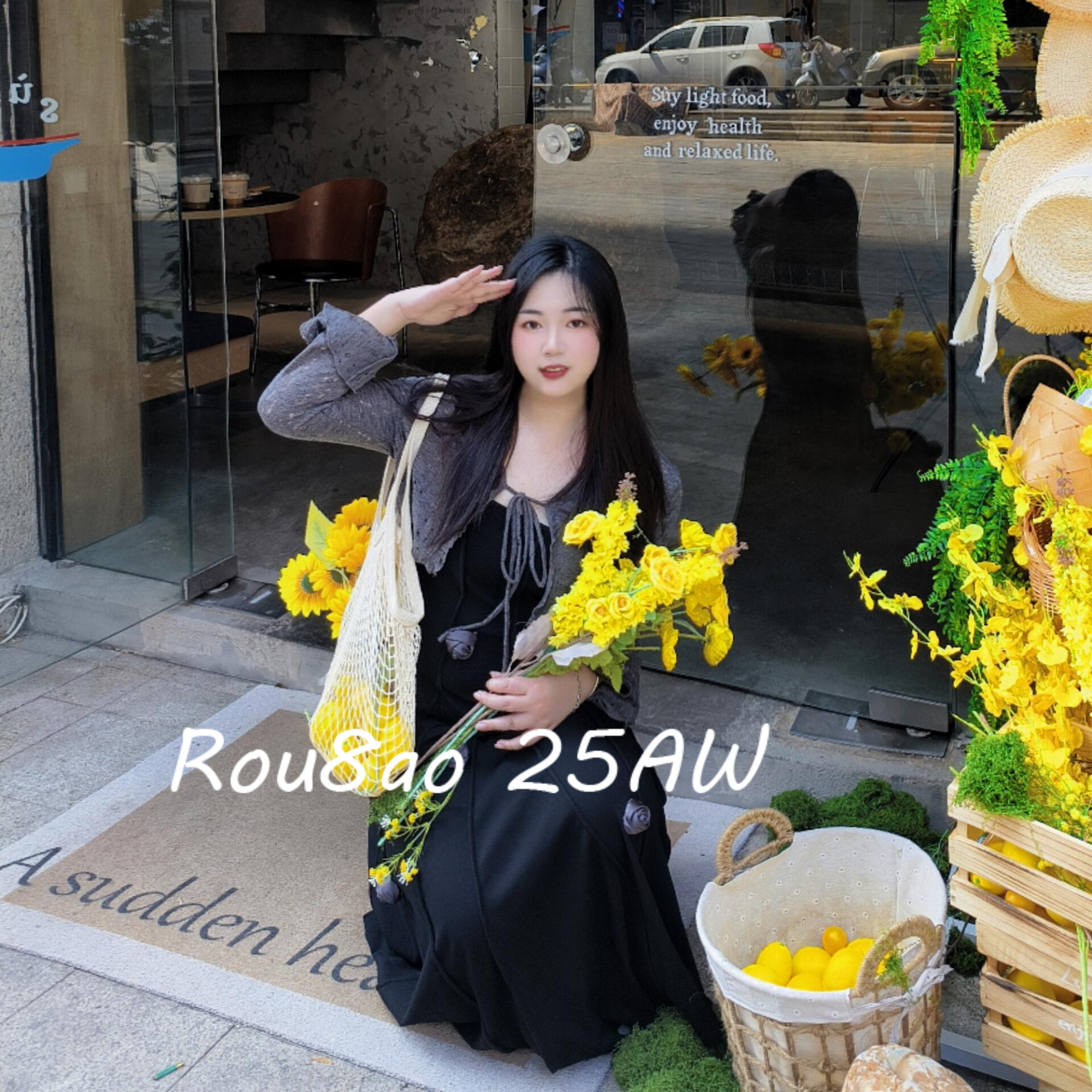 Rou8ao微胖大码女装立体花朵黑色吊带长裙气质显瘦连衣裙开衫套装