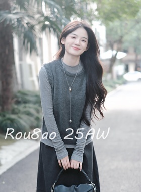 Rou8ao微胖大码女装简约气质灰色打底衫设计感时尚百搭显瘦上衣