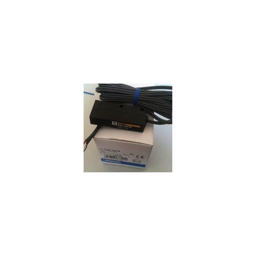 欧姆龙  E3C-VM35R光电传感器全新原装正品现货出售