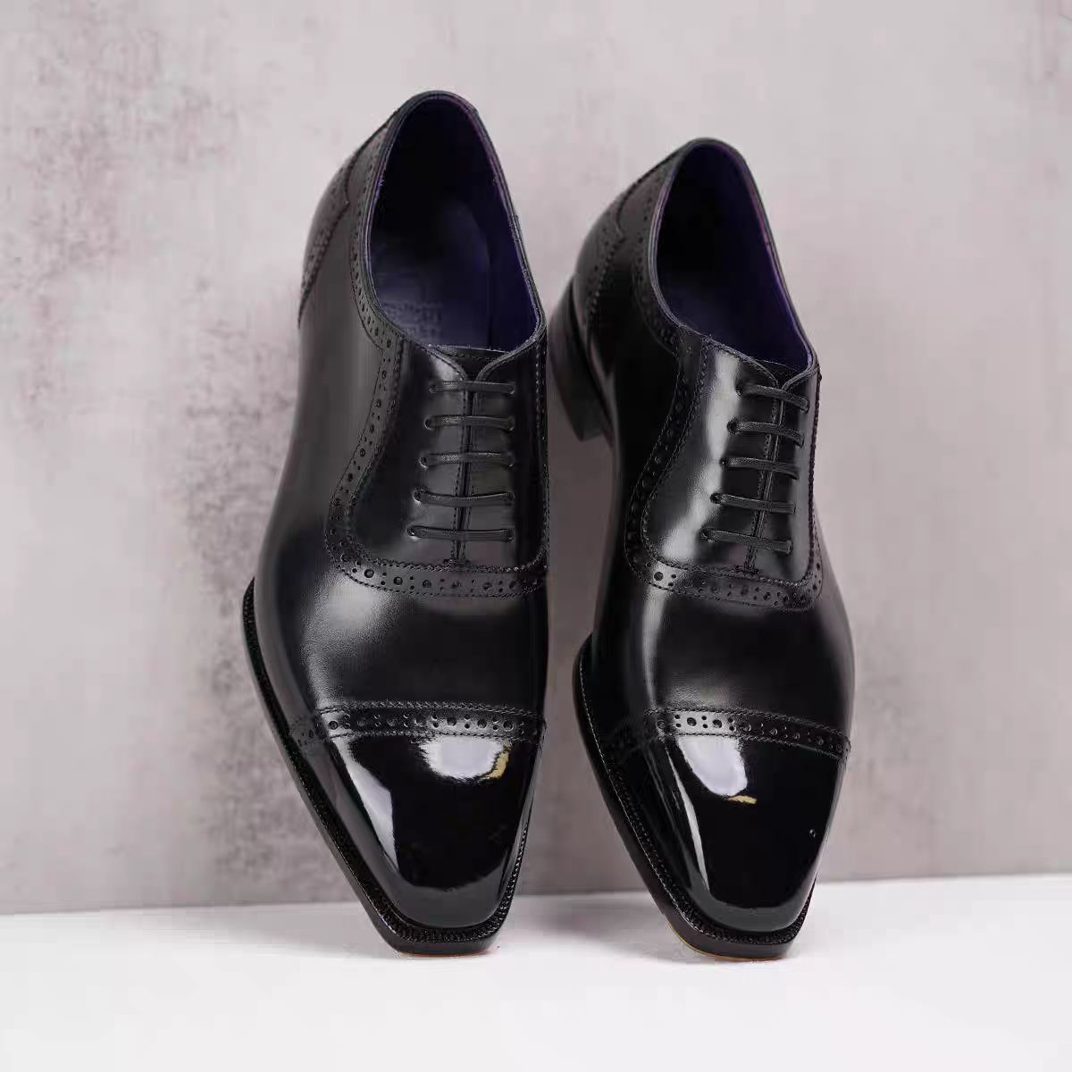 手工制作阿德莱德牛津鞋