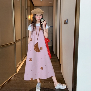 粉色卡通刺绣背心连衣裙女2025夏季新款韩系可盐可甜减龄a字长裙图片