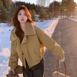 新加色【已出货】新面料羊巴皮90绒羽绒服D9996P295K425，女装短外套，沁古纱衣