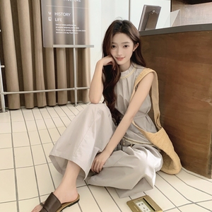 法式复古休闲套装女2025夏季新款高级感宽松无袖小衫阔腿裤两件套图片