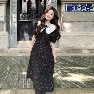 甜美黑色娃娃领波点连衣裙女2025夏季新款韩系复古收腰显瘦茶歇裙图片