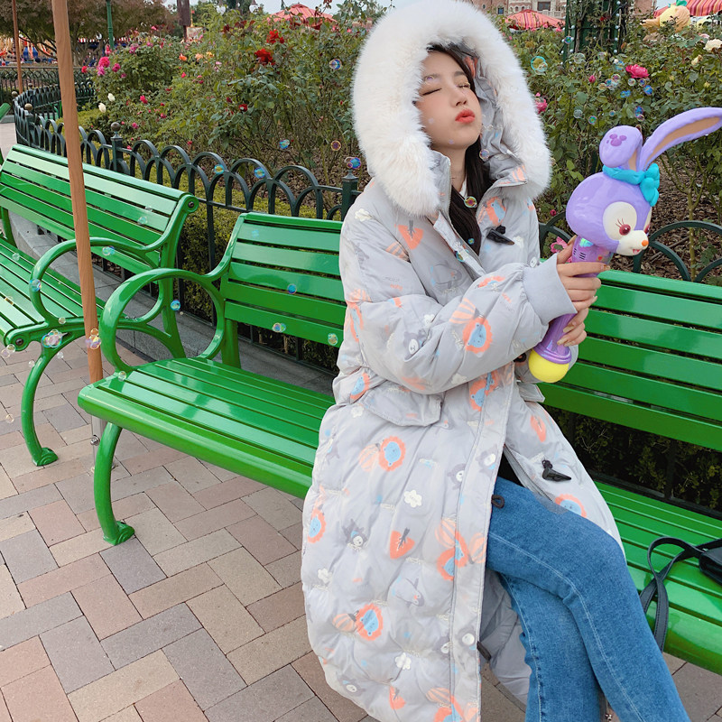 大量现货双色小熊印花大毛领长款服262D6793P185K268，女装棉衣/棉服，沁古纱衣