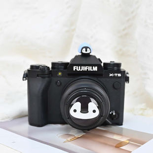 黑企鹅相机卡通镜头盖热靴M50小痰盂49mm适用索尼富士尼康佳能R50