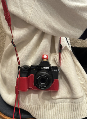 适用富士XS10相机包红色保护套微单壳配件底座斜挎手腕绳简约卡通