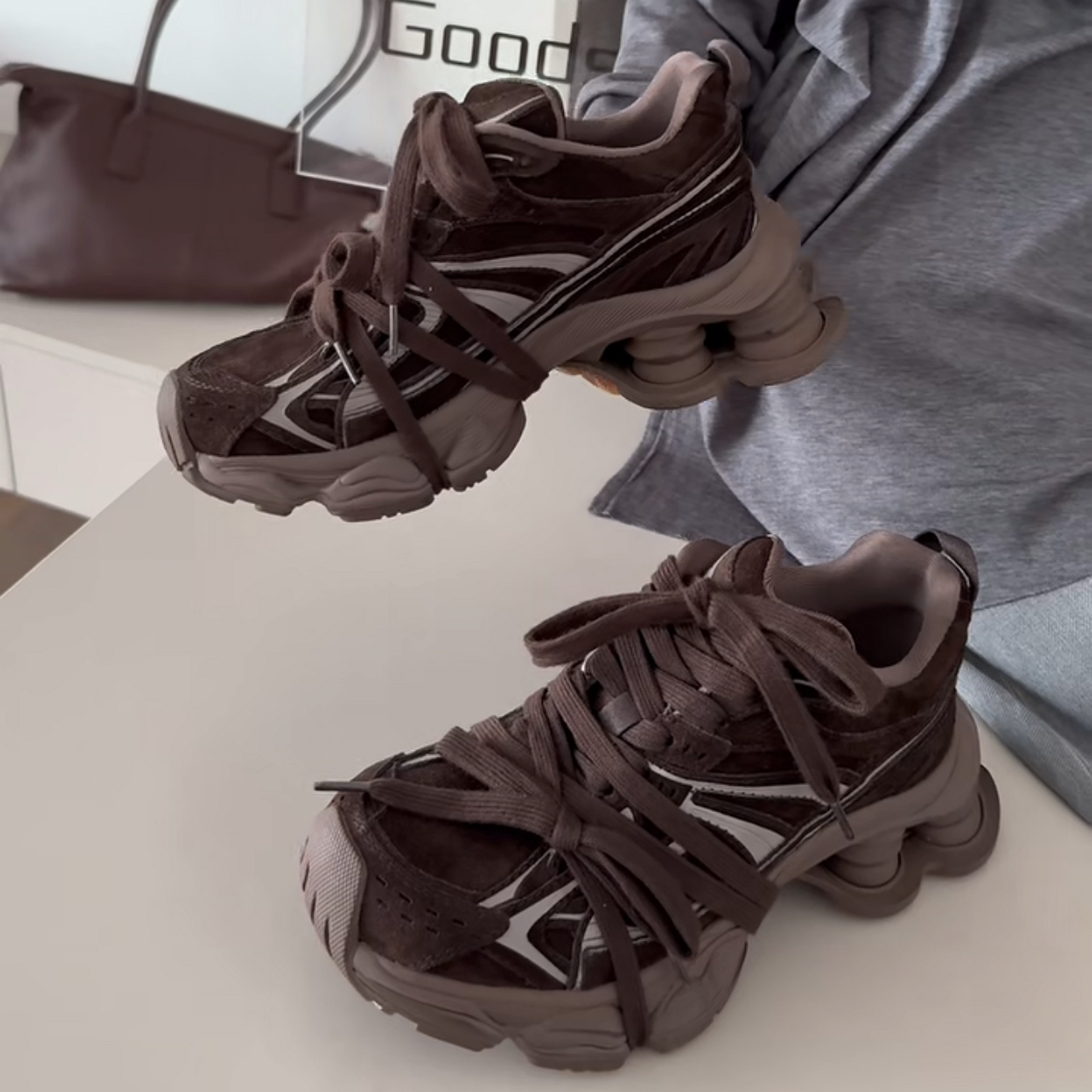 WM6欧货女鞋2025秋季新款牛猄拼色圆头双系带气垫厚底运动休闲鞋