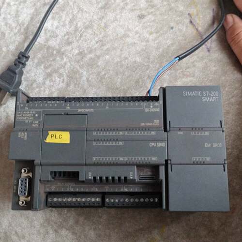 维修S7-200 SMART PLC CPU SR40EM DR08，西门子一套拓展货成色