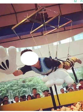 玩偶可插手米奇玩偶靠垫抱枕