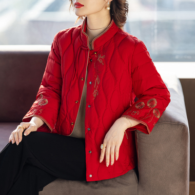 妈妈羽绒服喜婆婆婚宴冬装礼服本命年红色洋气新款中老年人女外套