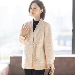 新中式妈妈冬装外套2025新款洋气质时尚水貂绒冬天上衣服中老年女