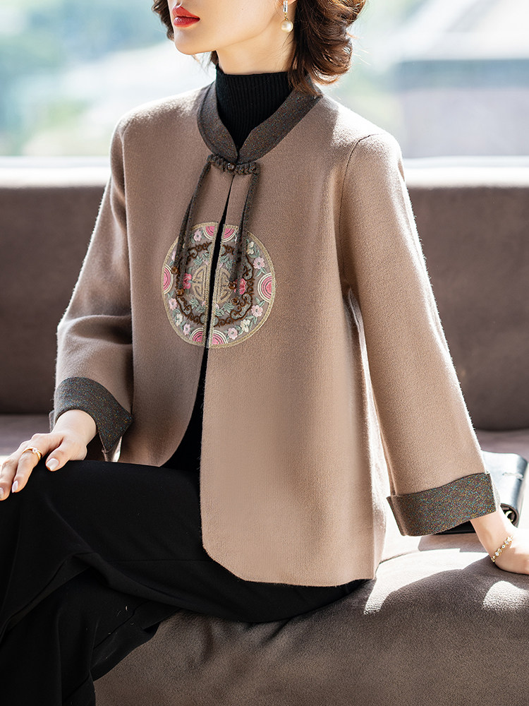 妈妈春装针织开衫外套新款洋气高贵夫人中式春秋款中老年上衣服女