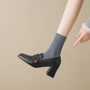 ins 韩国订单！踩屎感！复古羊皮山茶花方头粗高跟单鞋乐福小皮鞋