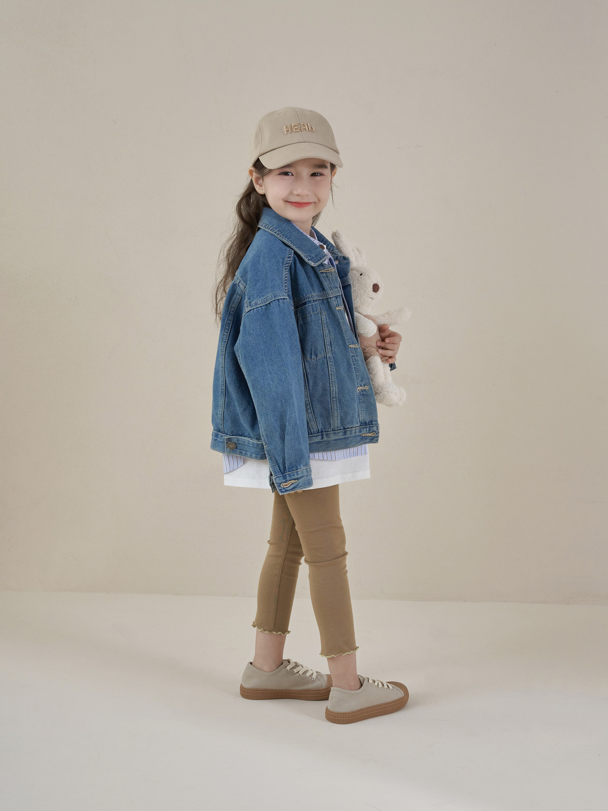 여자 데님 재킷 2024 가을 새로운 스타일 어린이 유행 옷깃 탑  다목적 캐주얼 의류