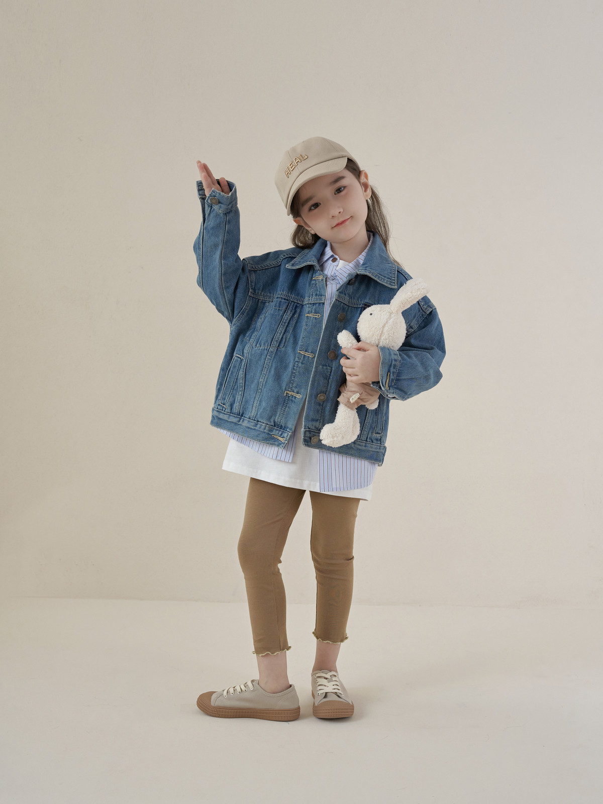 여자 데님 재킷 2024 가을 새로운 스타일 어린이 유행 옷깃 탑  다목적 캐주얼 의류