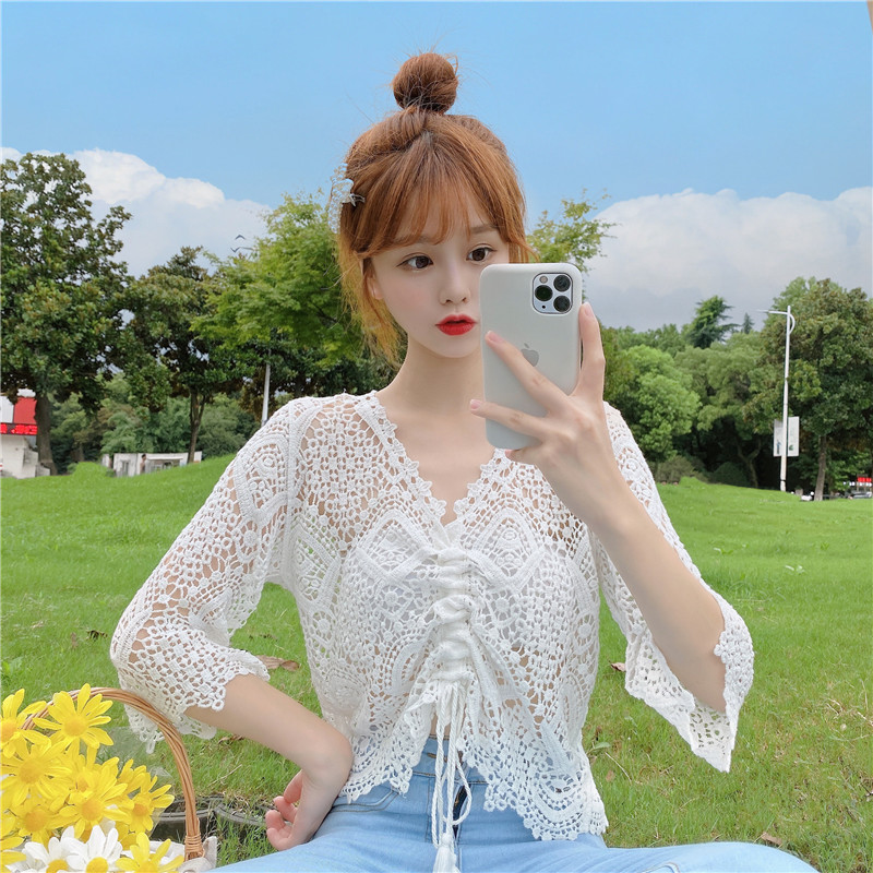 Real shot cut-out hook flower drawstring pleated tie V-neck top women's exposed navel Quarter Sleeve Shirt