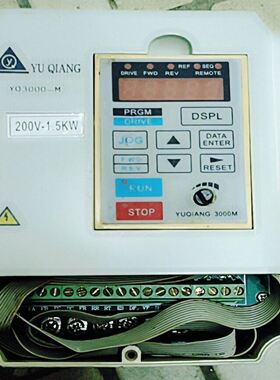 YQ3000-M201P5誉强220V1.5KW变频器