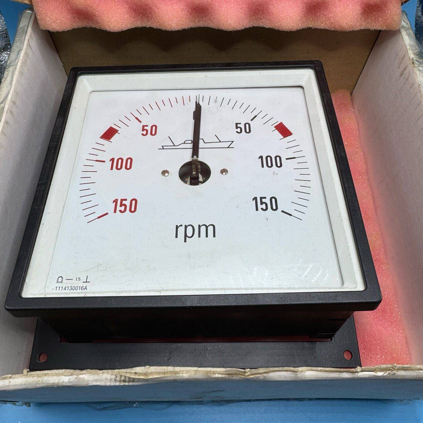 DEIF 主机转速表 DQ144-c 10-0-10V,电子元器件市场,其它元器件,淘宝优惠券,粉丝福利购,淘宝优惠卷