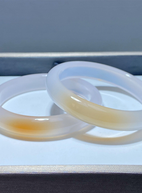 天然玛瑙手镯女款冰透玉髓镯子复古俏色一口糖鸿运当头正装玉手镯