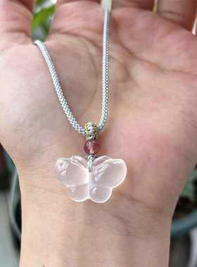 男女玉髓冰透吊坠蝴蝶