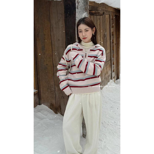 甜美少女慵懒风半拉链连帽毛衣