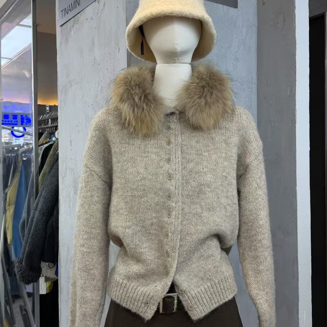 单排扣可拆卸连帽毛领针织开衫