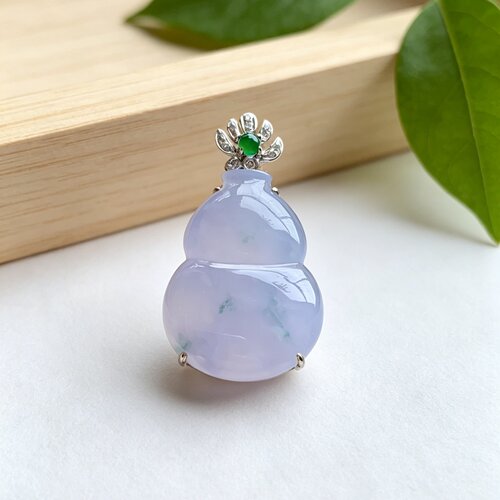 掌中翠冰种紫罗兰翡翠葫芦吊坠