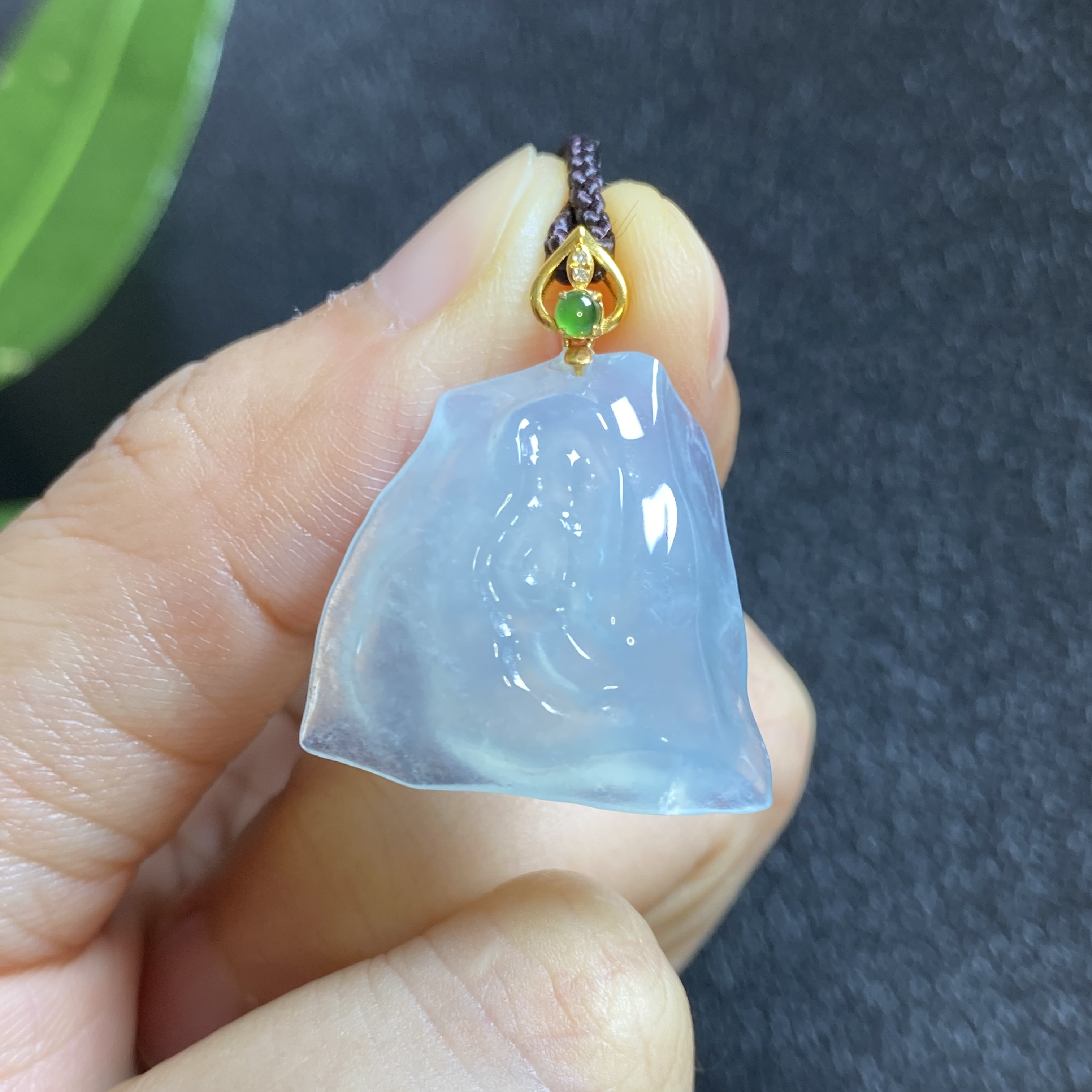 掌中翠天然翡翠冰种起胶随形吊坠18k金镶嵌玉石挂件 0193