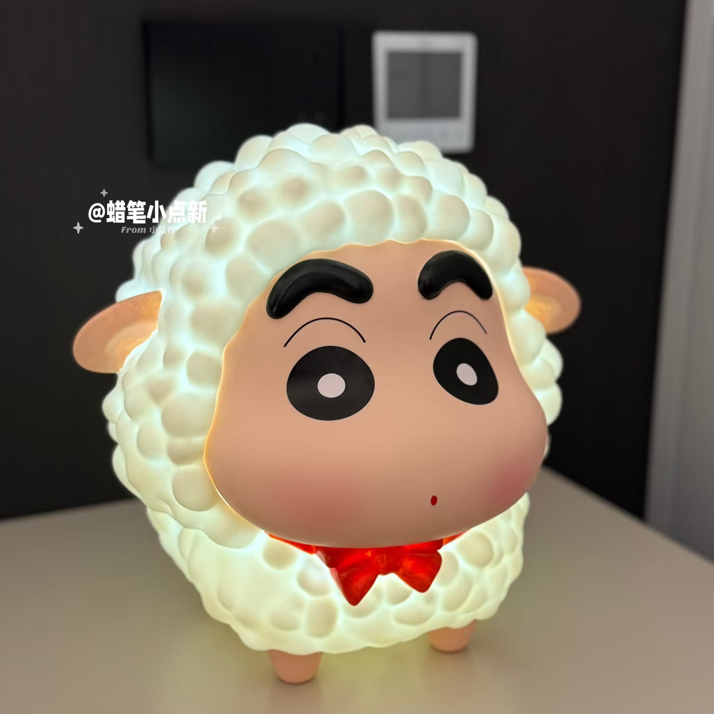 绵羊COS蜡笔小新拍拍灯氛围灯公仔玩偶卧室床头小夜灯大摆件礼物