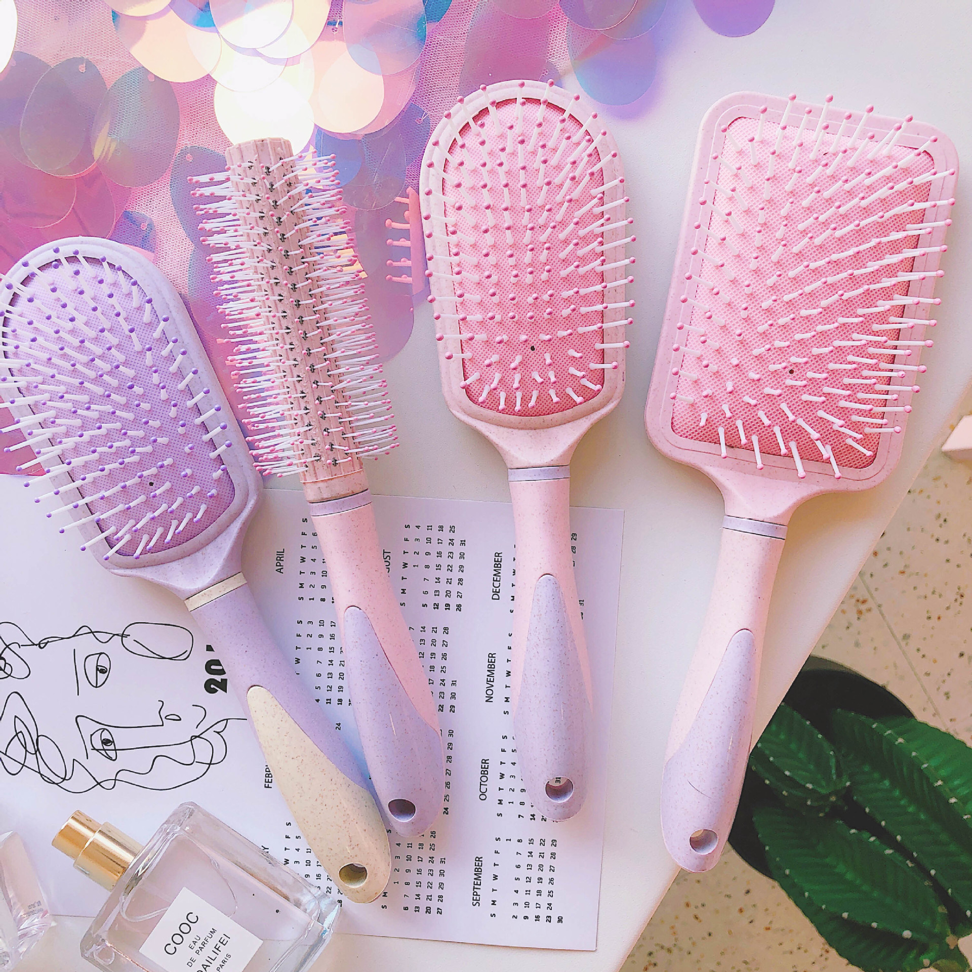 可爱梳子女网红款气垫梳少女心气囊梳家用学生宿舍韩版按卷发梳