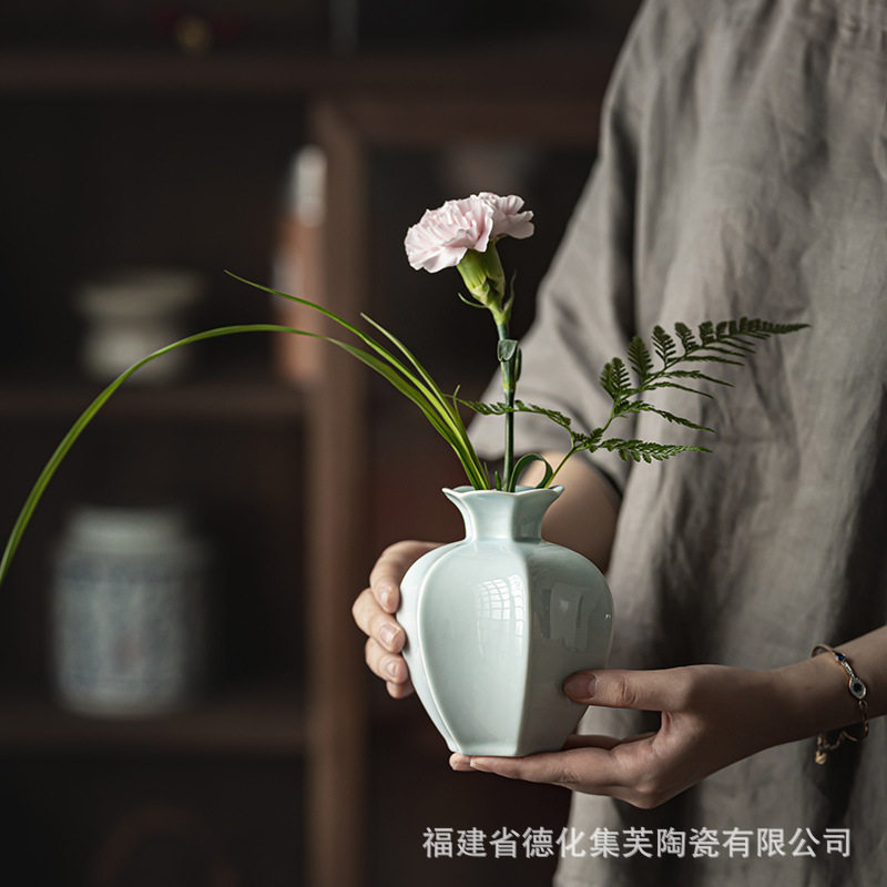 围炉煮茶氛围装饰中式家用室内花瓶花插茶室桌面迷你陶瓷小花器