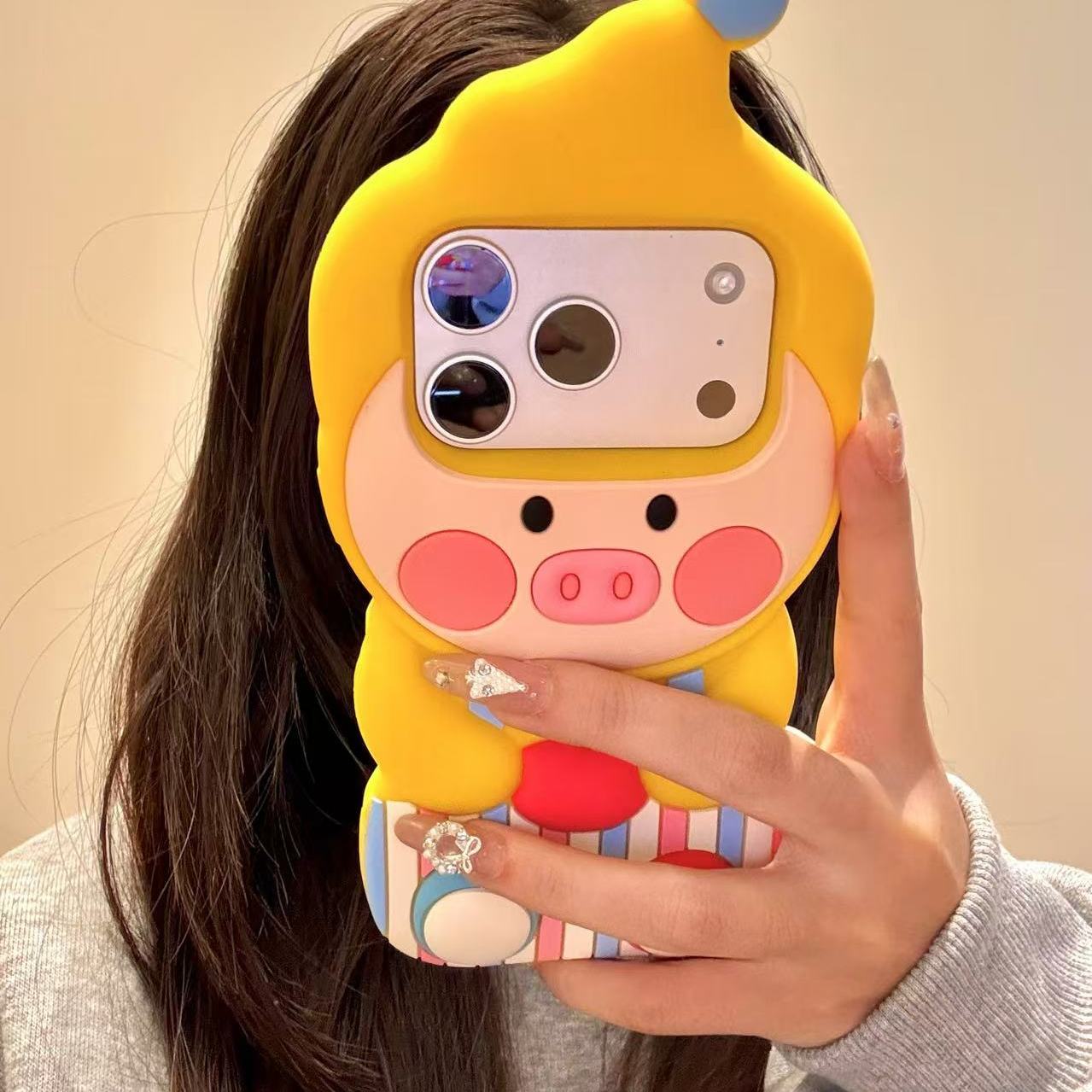 可爱抱苹果小猪星星宝宝适用于iphone17promax苹果16pr手机壳硅胶童趣创意搞怪新款防摔保护壳