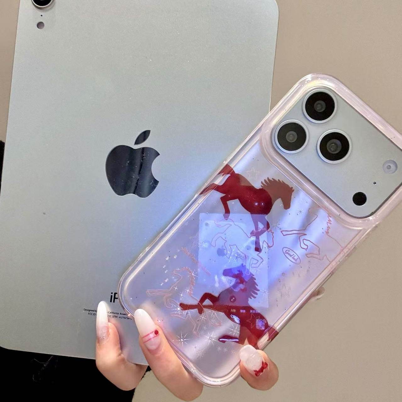 潮流趣味锡纸纹红色小马适用于iphone17promax苹果16手机壳15新款高级感小众新款防摔保护壳,3C数码配件,手机保护套/壳,淘宝优惠券,粉丝福利购,淘宝优惠卷