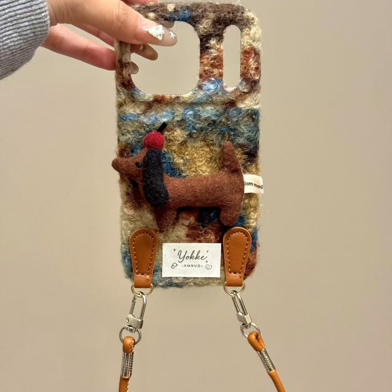 趣味晕染毛绒立体腊肠狗适用于iphone17promax苹果16pr手机壳新款唯美小清新创意防摔保护壳