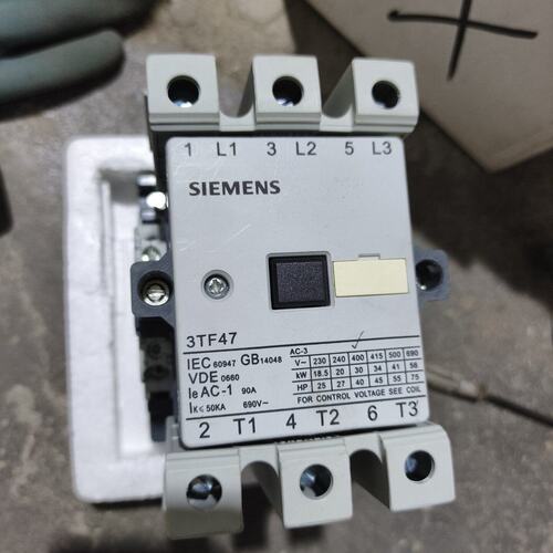 议价西门子3TF47 22-0XM0 接触器 线圈220V可维修