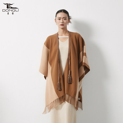 东黎山羊绒春秋女士针织流苏纯绒包边羊皮斗篷披肩外套开衫21P07