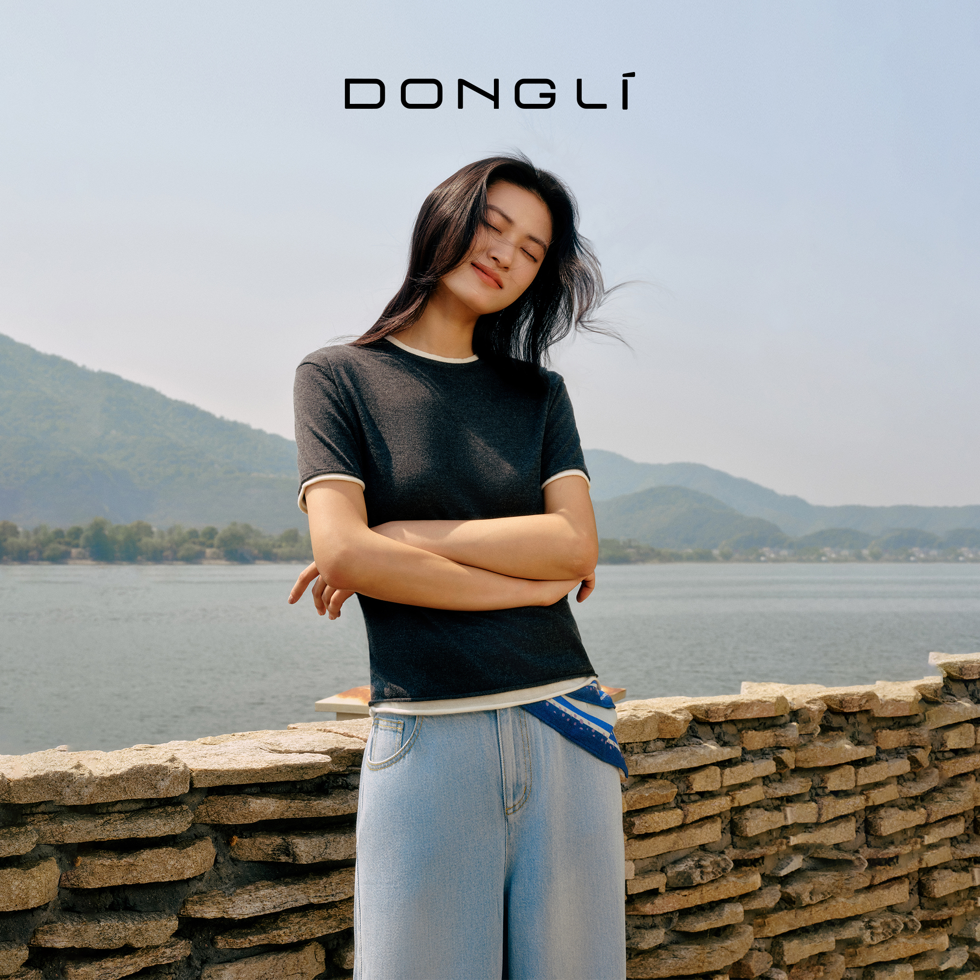 东黎精纺丝绒撞色短袖