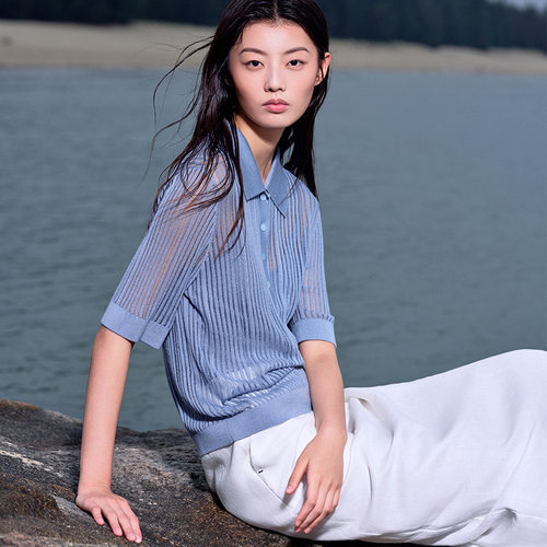 东黎2025夏季丝绒镂空抽条POLO衫