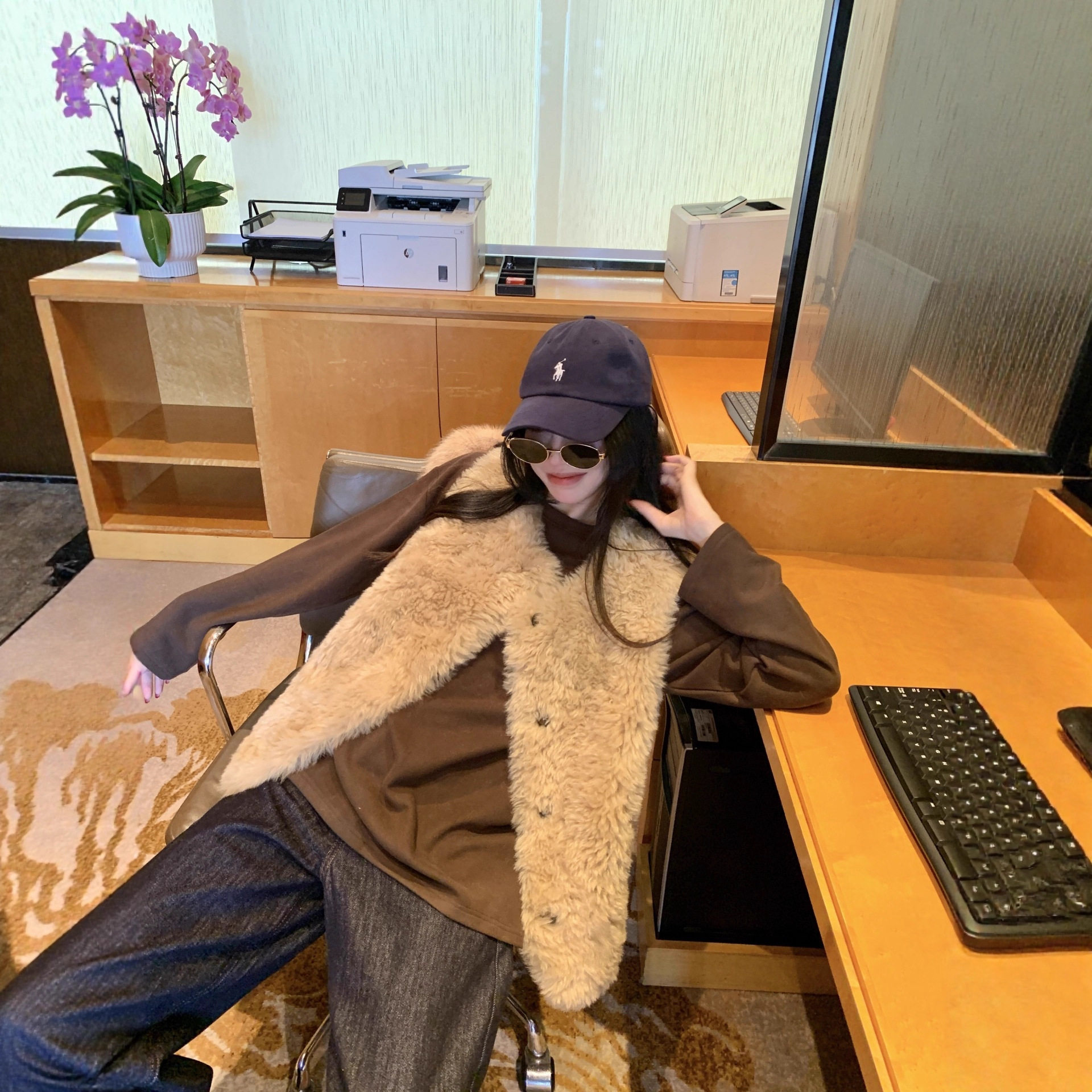 “欧尼马甲”仿托斯卡纳羊毛皮草坎肩外套秋冬百搭皮毛一体马甲女