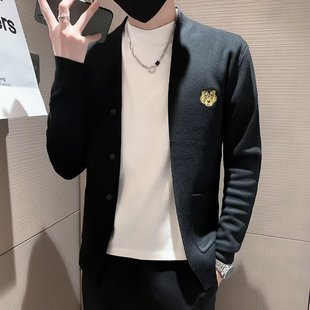 春秋季新款纯色开衫针织衫男韩版修身青年社会帅气潮牌毛衣外套潮