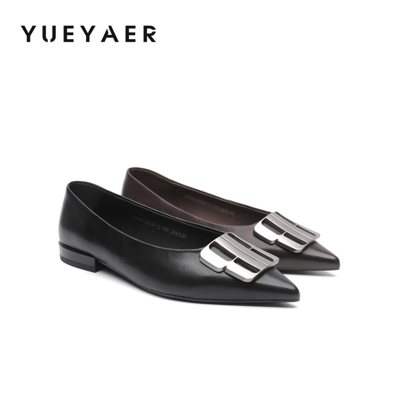 月芽儿2026春季新款轻熟风尖头浅口单鞋女低跟金属扣通勤黑色皮鞋,女鞋,浅口单鞋,淘宝优惠券,粉丝福利购,淘宝优惠卷